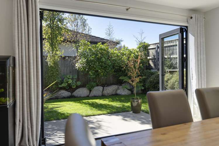 23 Pine Crest Drive Richmond_5