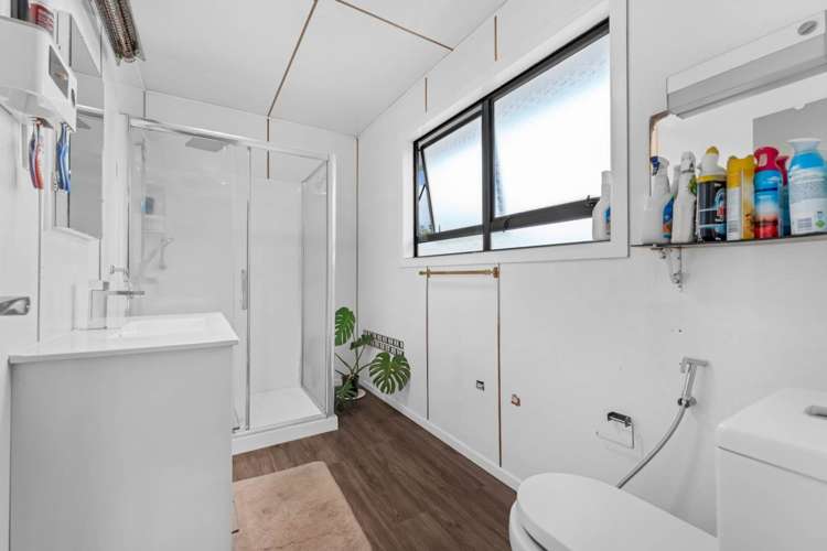 8 Barrie Avenue Papatoetoe_12