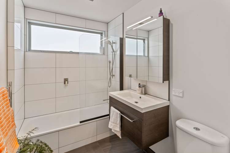 1 Commodore Place Britannia Heights_21