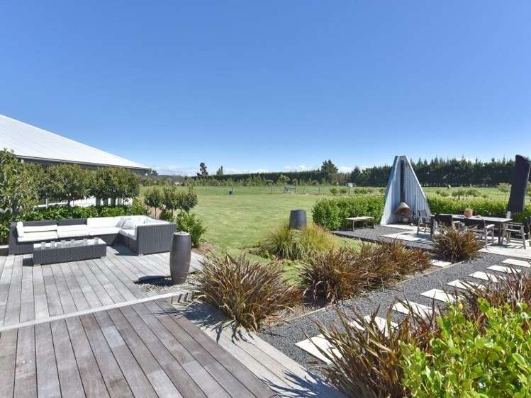 2/197 Lawford Road West Melton_16