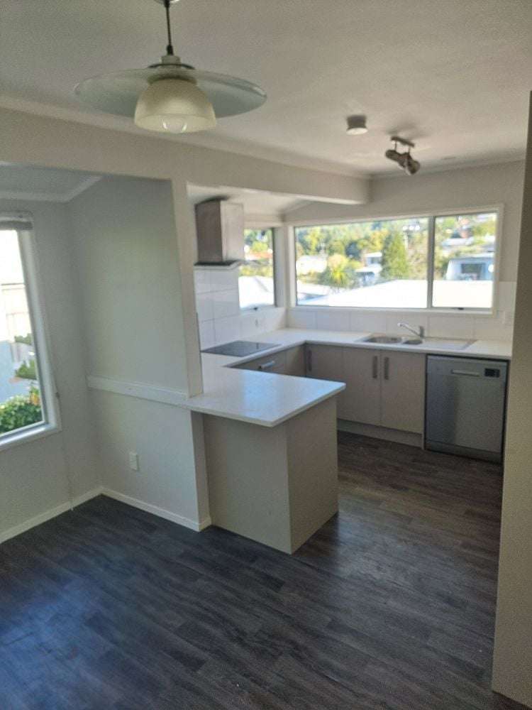 1/19A Ribblesdale Road Henderson_2