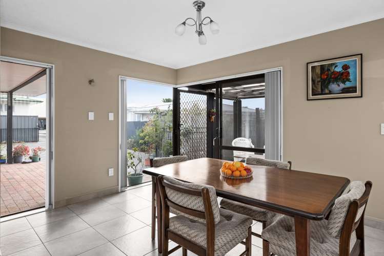 54a Menin Road Onekawa_5