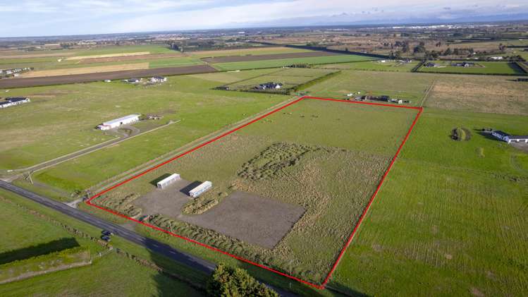 555 Waterholes Road_1