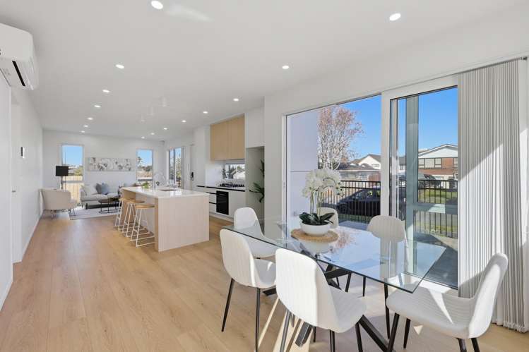 33 Sorrel Crescent Bucklands Beach_9