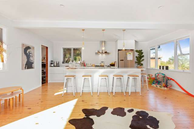 41 Upland Road Huia_4