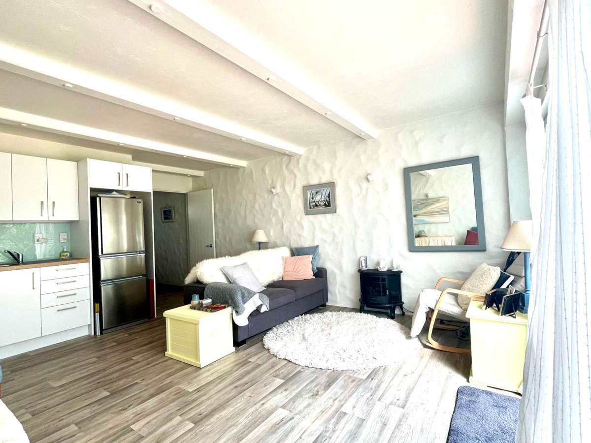 2/453 Hibiscus Coast Highway_1