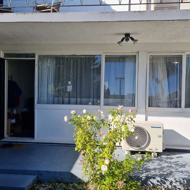 Charming 2BR Unit in Edgeware w/ Garden
