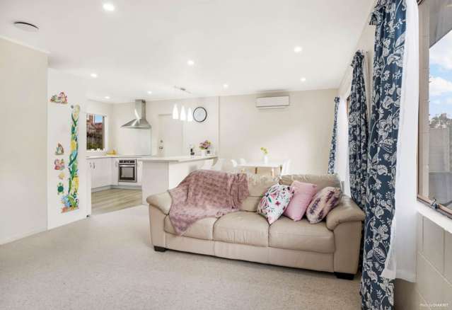1/32 Stredwick Drive 10899_1