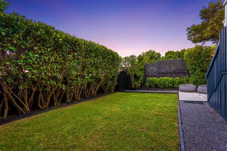 83 Golf Road New Lynn_24