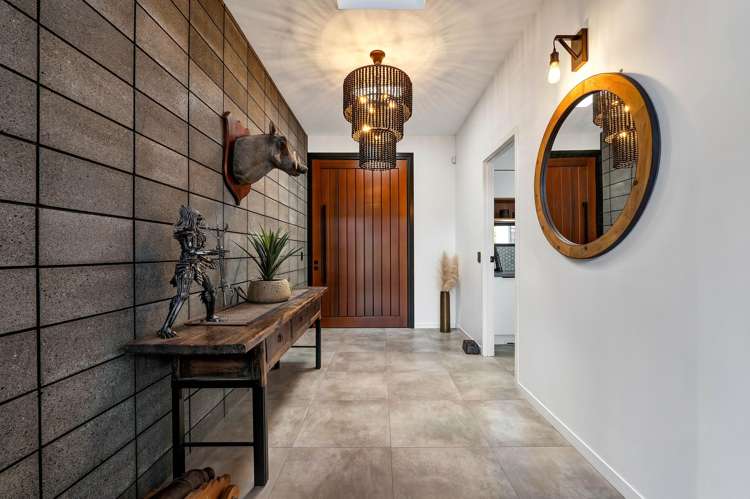 135A Brecon Road Stratford_4