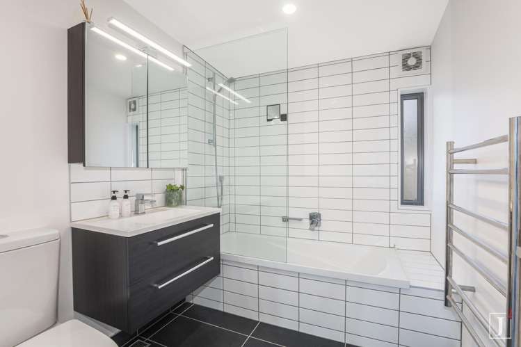 14/7 Handyside Street Tawa_10