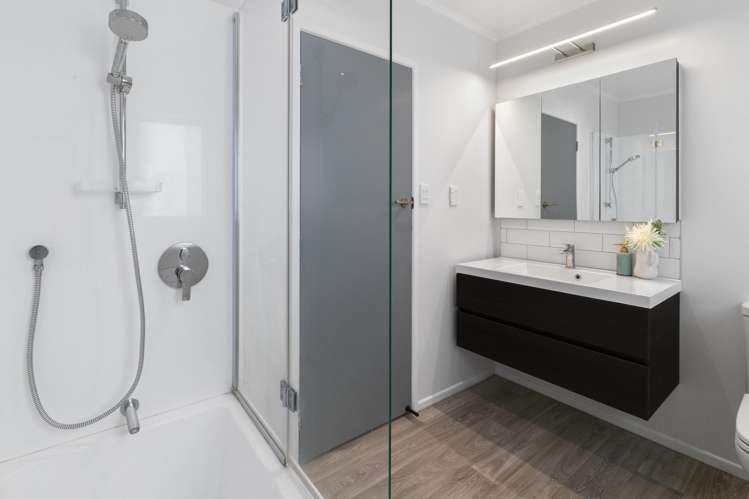 17 Laurelwood Avenue Pukekohe_11