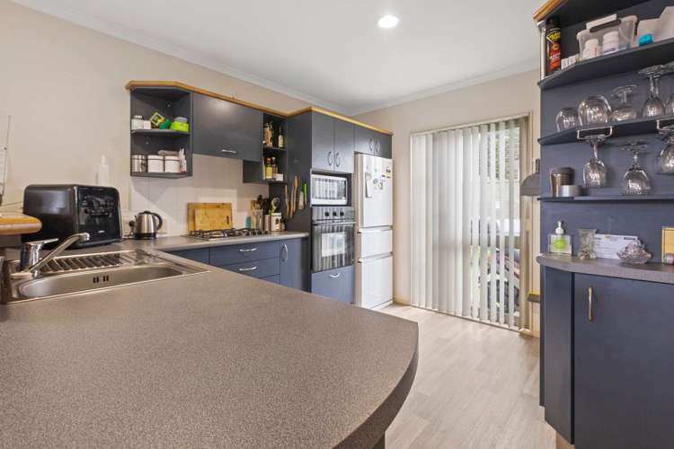 18/285 Vaughan Road Owhata_10