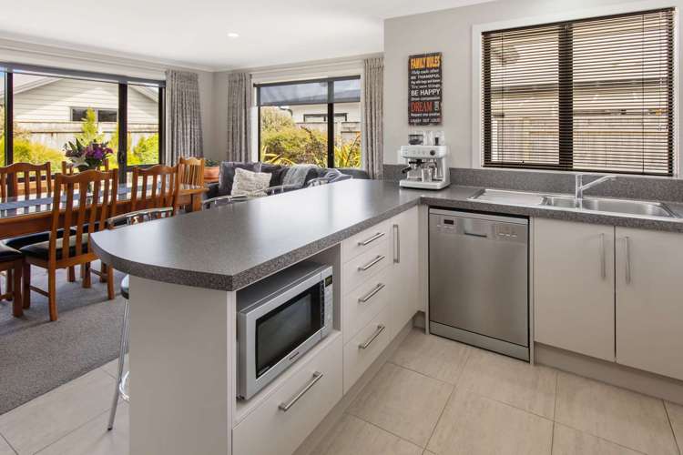 7 Levi Place Kelvin Grove_5