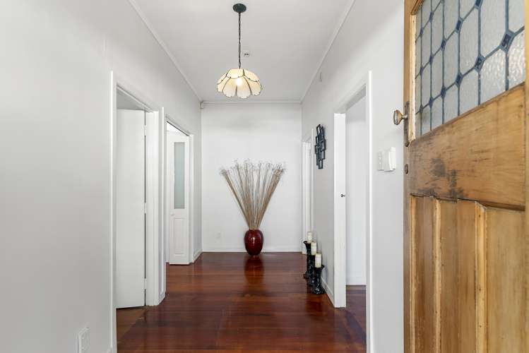 16 Linwood Avenue Mount Albert_11