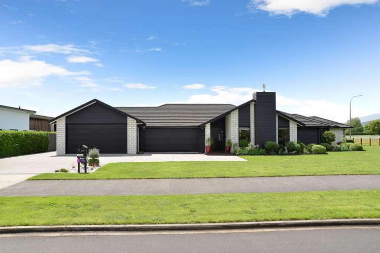 2 Alan Livingston Drive Cambridge_21