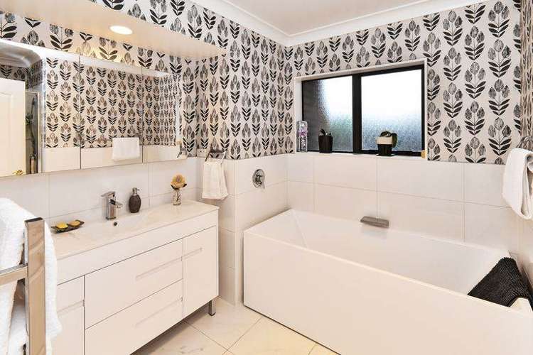 2/27 Queen Street Papakura_10