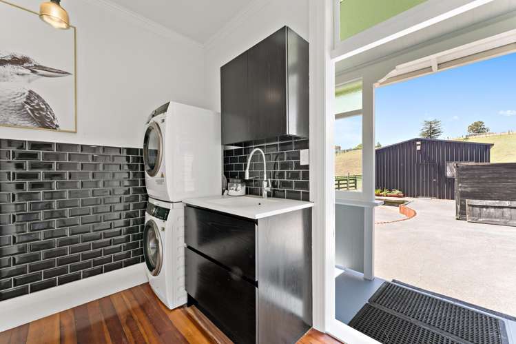 1539 State Highway 16 Helensville_28