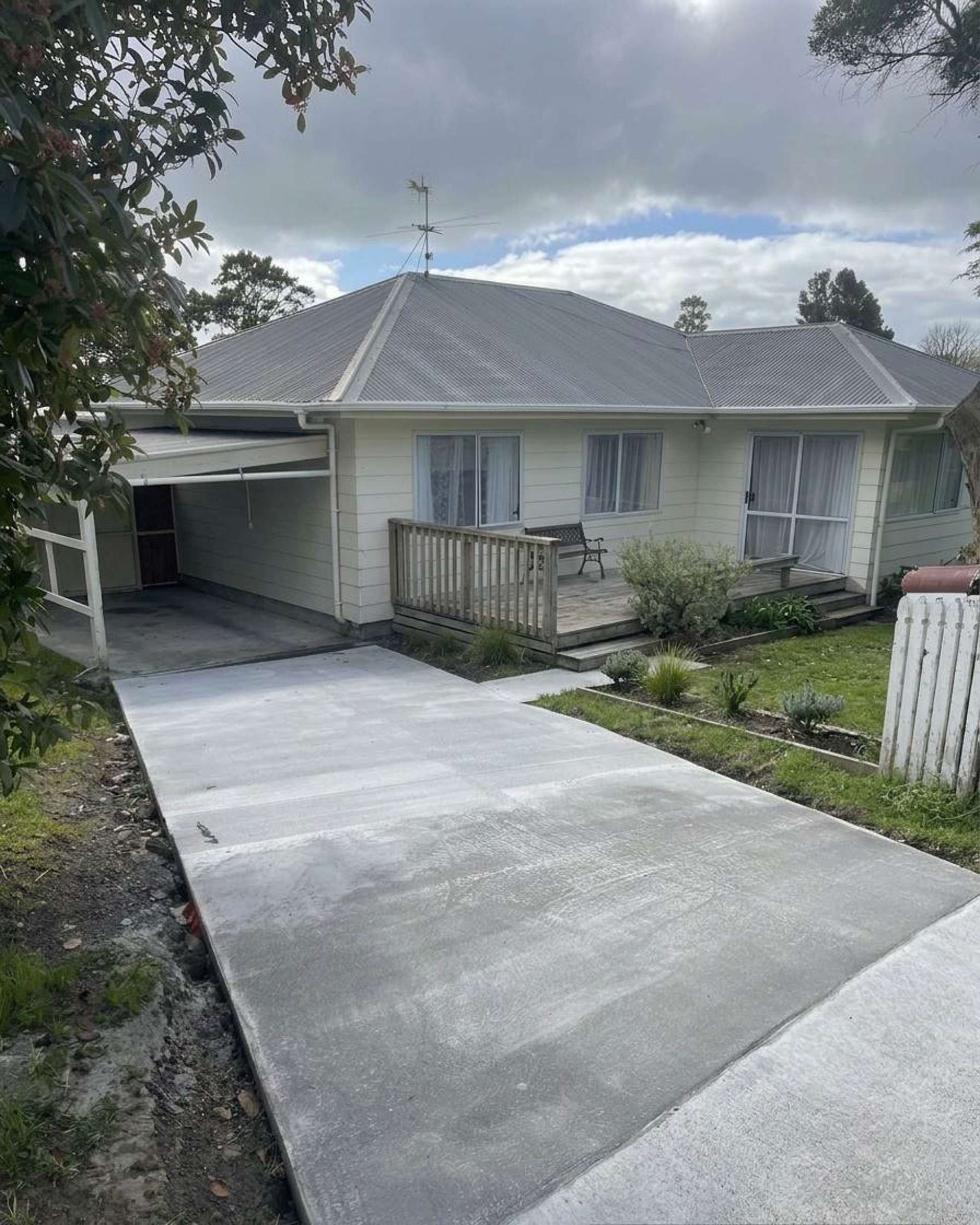 2/12 Claridge Street Glen Eden_0