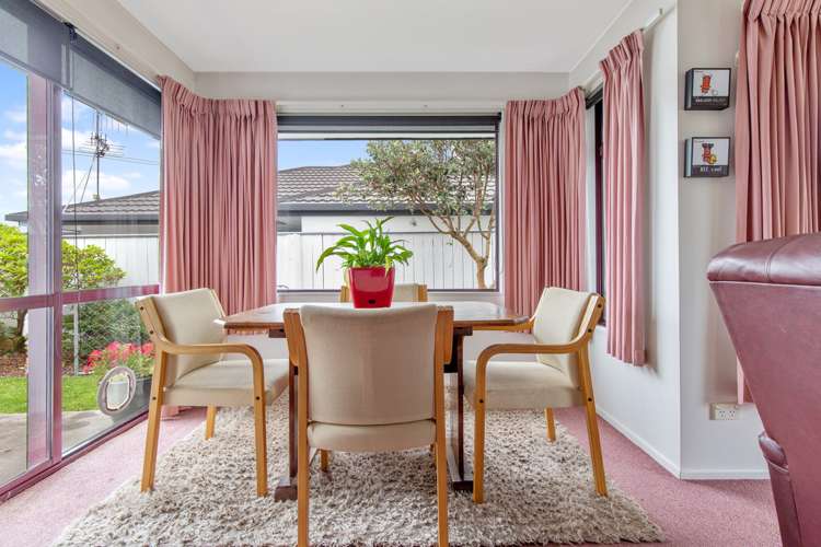 7 Mary Ann Muller Crescent Stoke_9