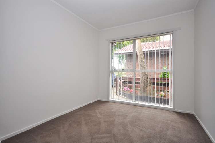 3/51 Landscape Road Papatoetoe_9