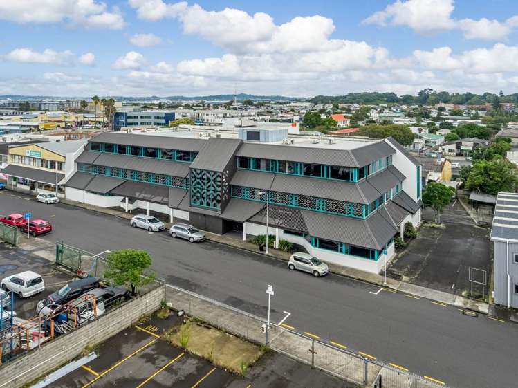 12-16 Gordon Road Otahuhu_2