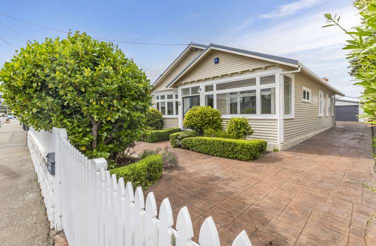 8 Strathavon Road Miramar_17