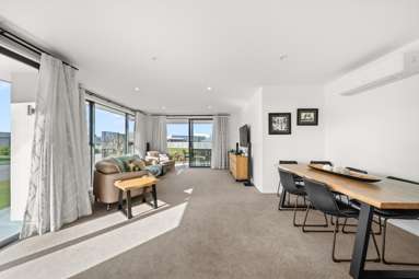 51 Driving Range Road_2
