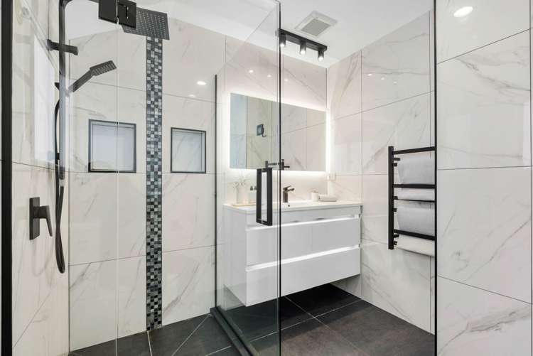 1/27 Manuka Road Bayview_11