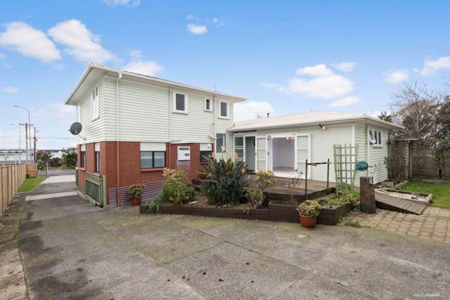 27 Woodford Avenue Henderson_4