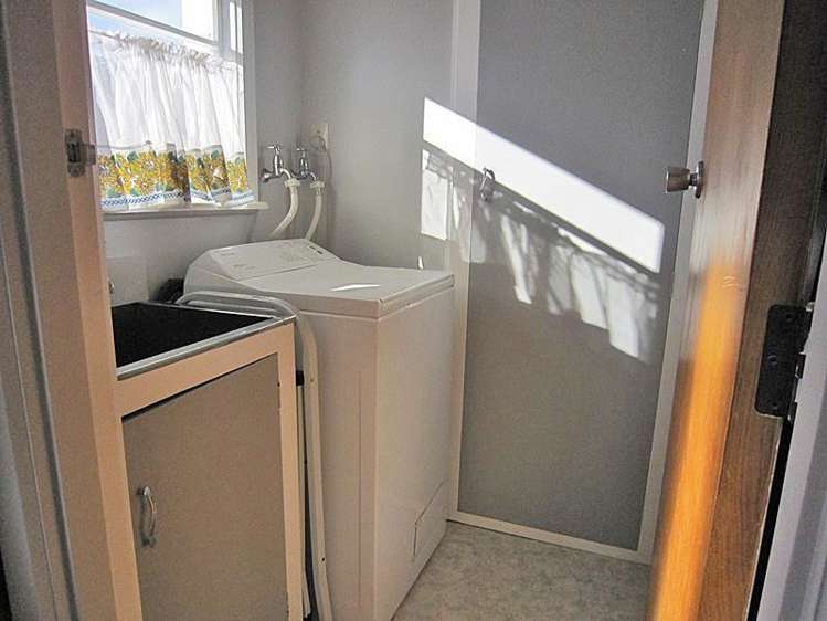 1/75 Ranui Avenue Waimataitai_13