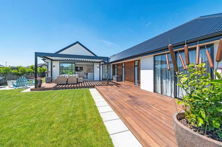 65 Southfield Drive Lincoln_27