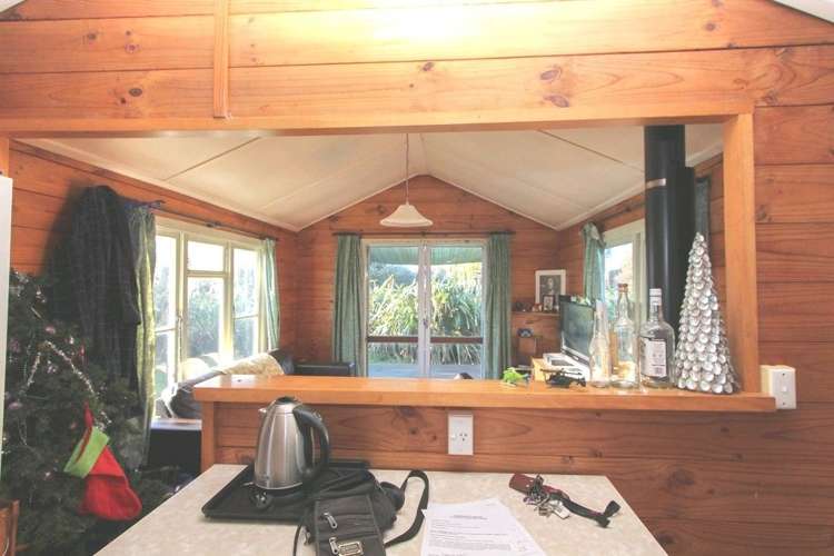 21 Middleton Road Hannahs Bay_10