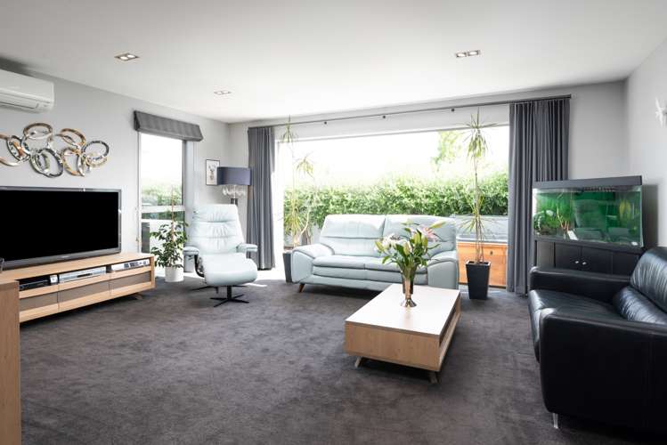 9 Nottinghill Drive Springlands_5