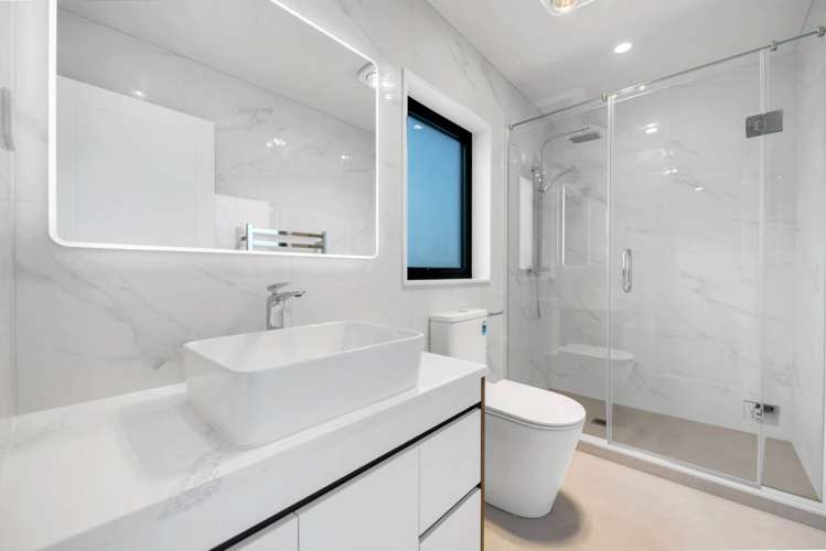 2/7 Edgar Pearce Place Howick_17