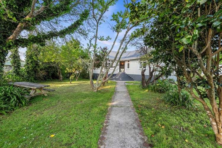 1620 East Coast Road Whakatiwai_23