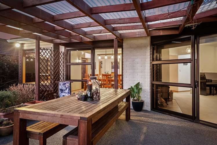 8 Runanga Grove Waikanae_9