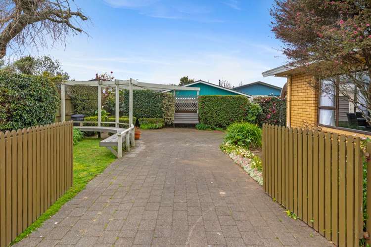 6 Conrad Place Leamington_14