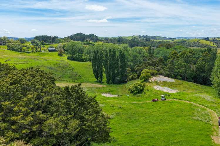 9 Petley Road Paparoa_15