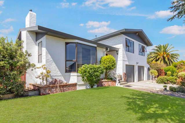 19 Akepiro Place Tawhero_2