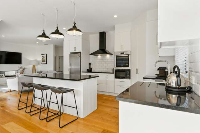 312 Birdwood Road Massey_2