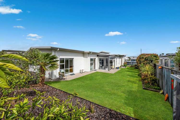 6 Lydiard Place Beachlands_11