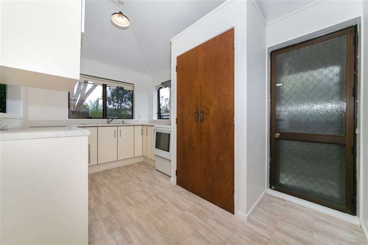 4/153a Te Atatu Road Te Atatu South_15