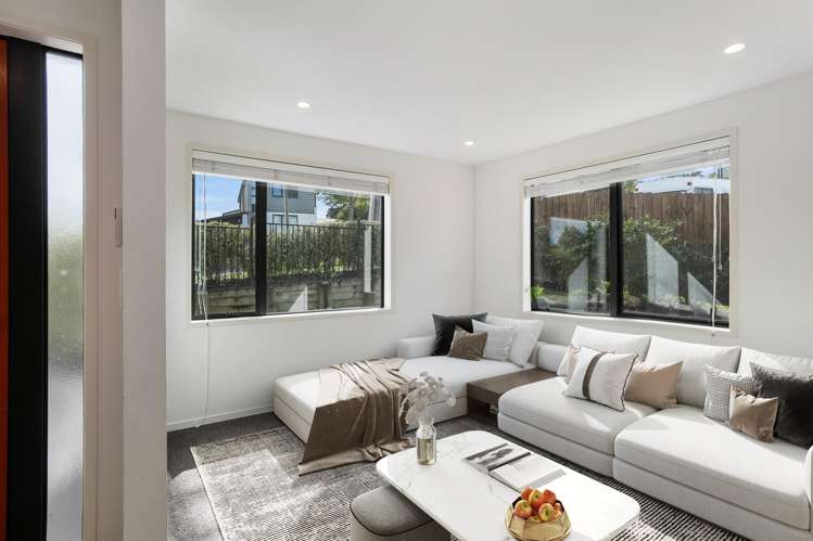 70 Castledine Crescent Glen Innes_8