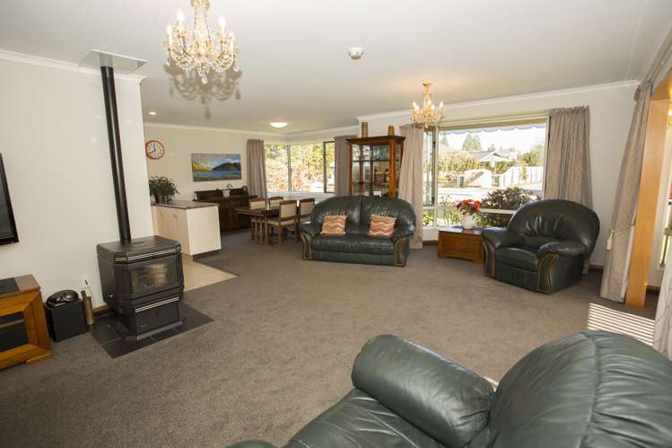 84 Pages Road Allenton_7