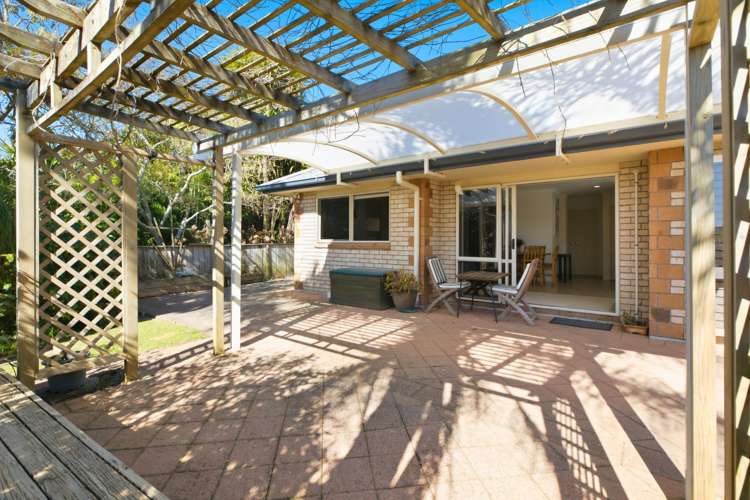 18 Bateleur Close Welcome Bay_13