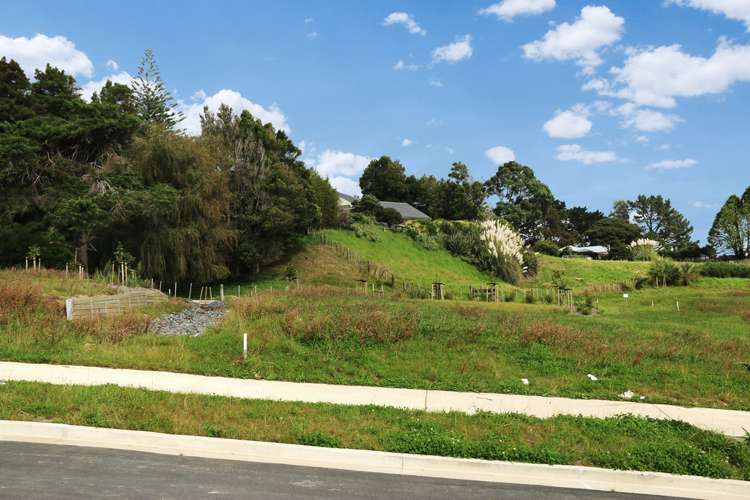 76 Armstrong Farm Drive East Tamaki Heights_15