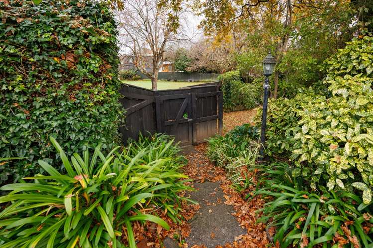 570 Featherston Street Roslyn_35