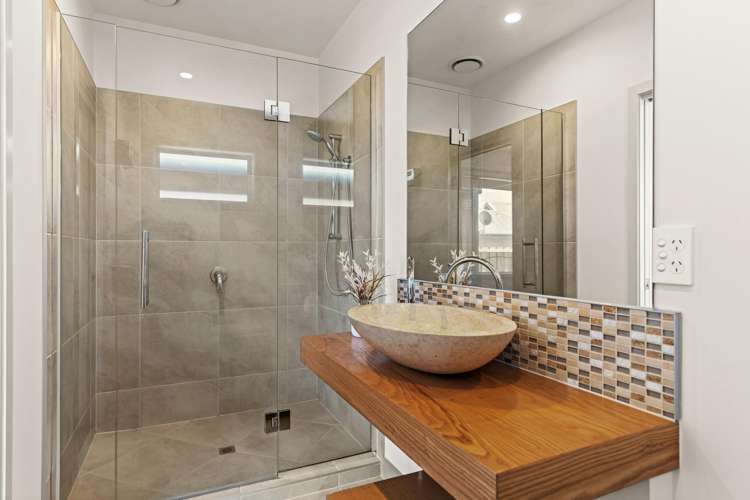 139 Edgeware Road Saint Albans_13