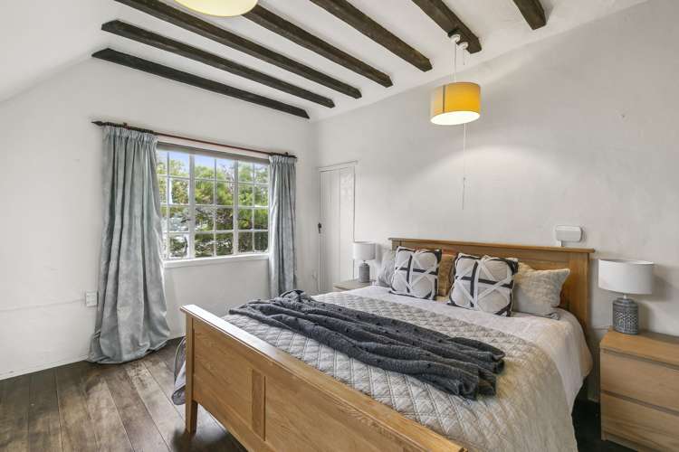 42 Nicholson Road Khandallah_12